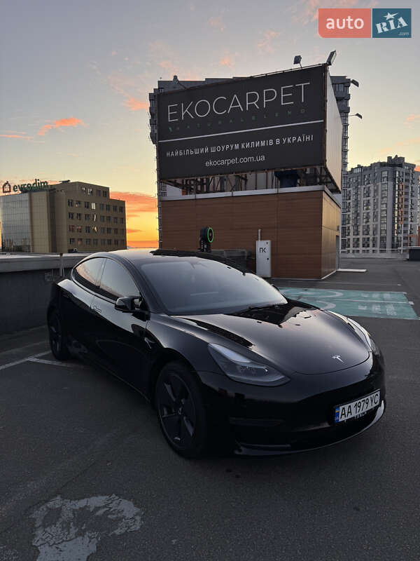 Седан Tesla Model 3 2021 в Киеве фото 2 Седан Tesla Model 3 2021 в Киеве