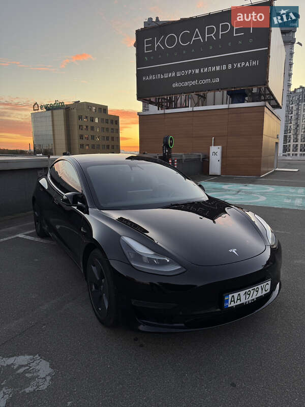 Седан Tesla Model 3 2021 в Киеве фото 7 Седан Tesla Model 3 2021 в Киеве