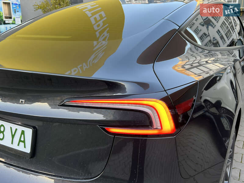 Седан Tesla Model 3 2025 в Черновцах фото 23 Седан Tesla Model 3 2025 в Черновцах