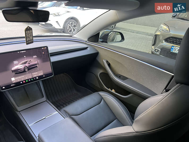 Седан Tesla Model 3 2025 в Черновцах фото 31 Седан Tesla Model 3 2025 в Черновцах