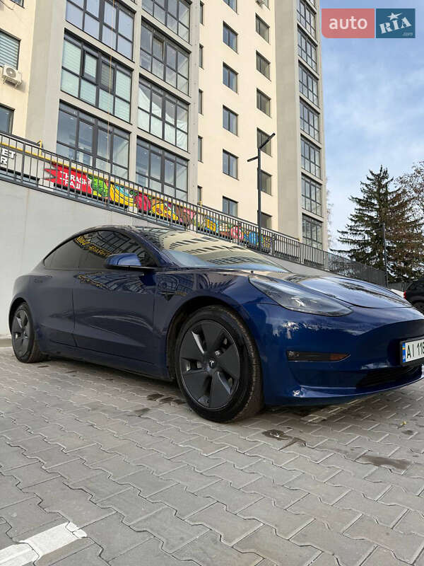 Седан Tesla Model 3 2021 в Фастове