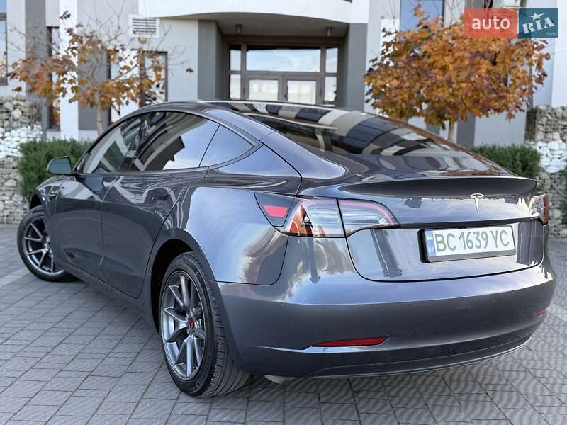 Седан Tesla Model 3 2023 в Стрые