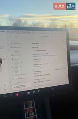 Седан Tesla Model 3 2022 в Львове