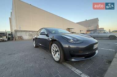 Седан Tesla Model 3 2022 в Львове