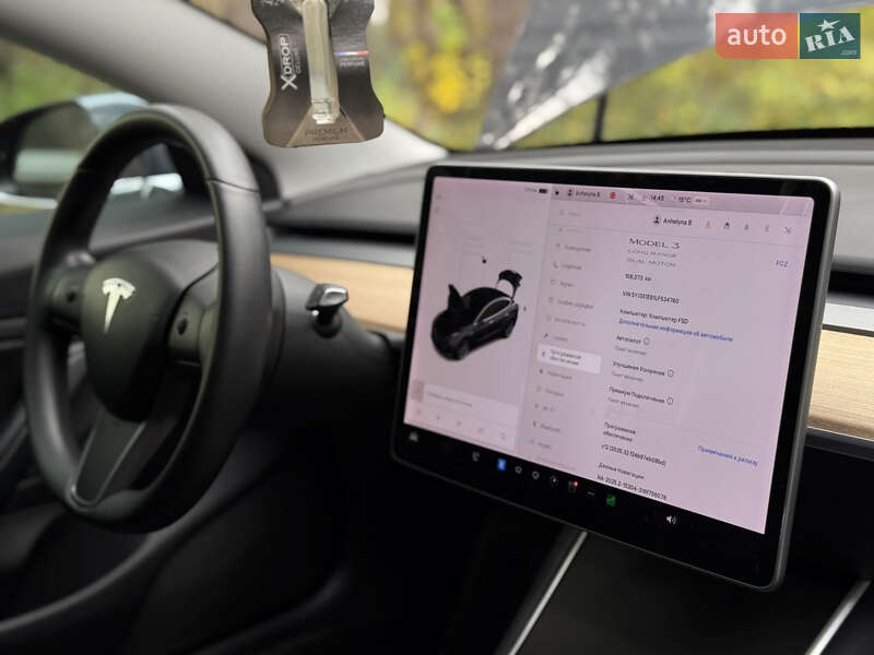 Седан Tesla Model 3 2019 в Новояворовске