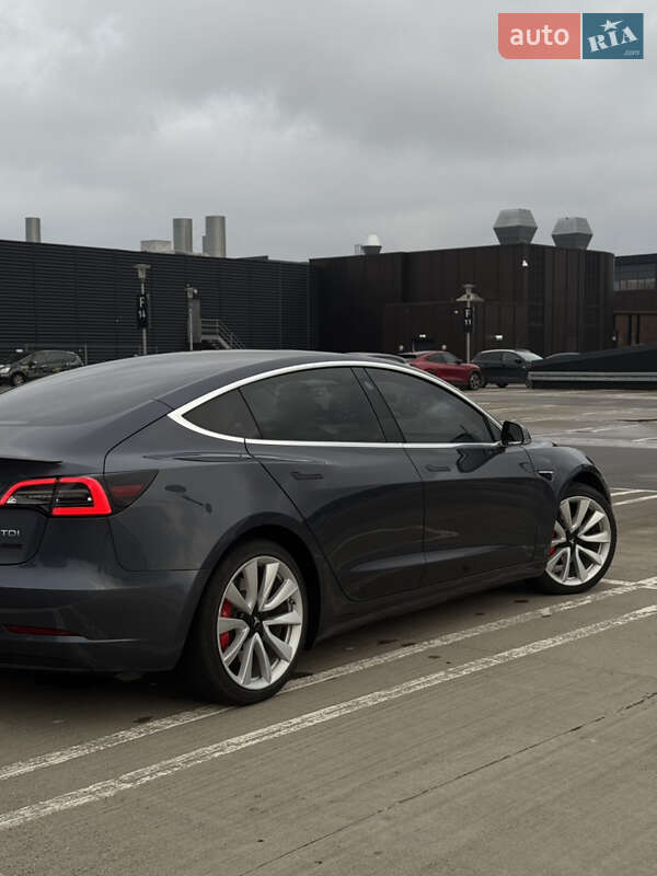 Седан Tesla Model 3 2019 в Костопілі фото 3 Седан Tesla Model 3 2019 в Костопілі
