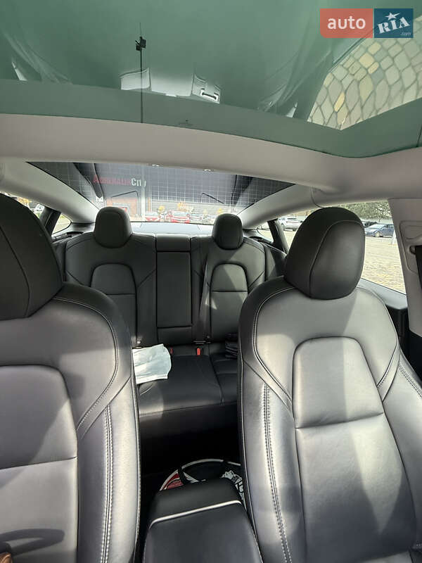 Седан Tesla Model 3 2021 в Луцьку фото 22 Седан Tesla Model 3 2021 в Луцьку