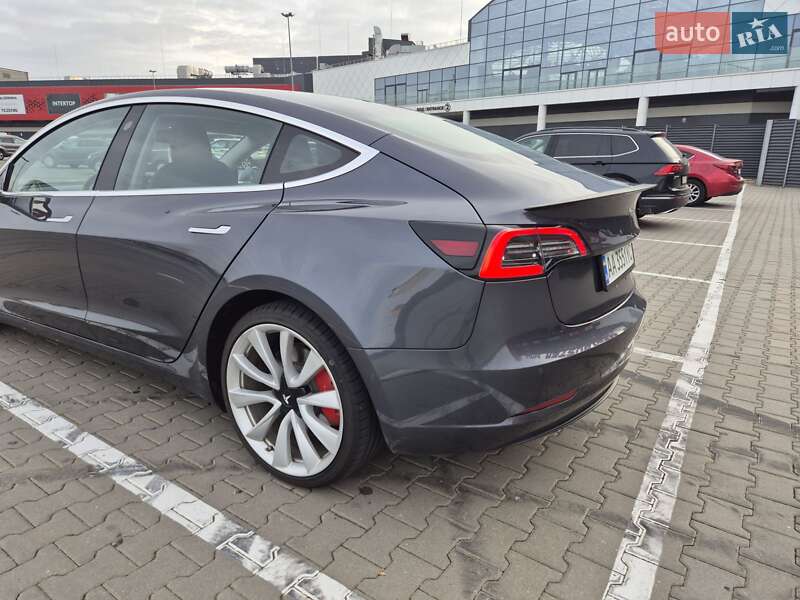 Седан Tesla Model 3 2018 в Києві фото 3 Седан Tesla Model 3 2018 в Києві