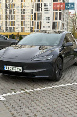 Седан Tesla Model 3 2024 в Киеве