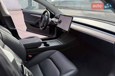 Седан Tesla Model 3 2023 в Киеве