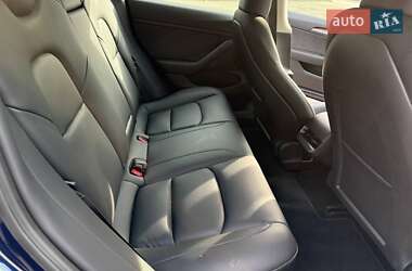Седан Tesla Model 3 2023 в Киеве