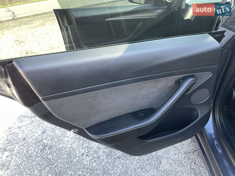 Седан Tesla Model 3 2022 в Первомайську фото 11 Седан Tesla Model 3 2022 в Первомайську