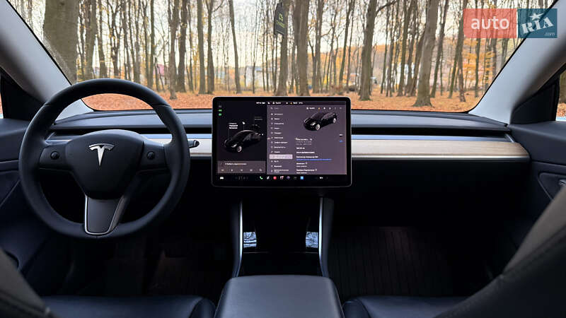 Седан Tesla Model 3 2019 в Львове фото 12 Седан Tesla Model 3 2019 в Львове