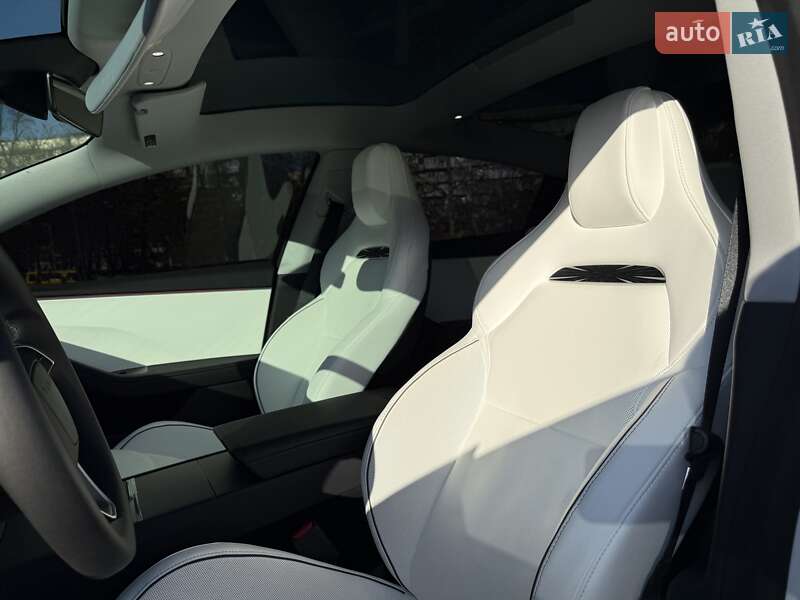 Седан Tesla Model 3 2024 в Києві фото 12 Седан Tesla Model 3 2024 в Києві