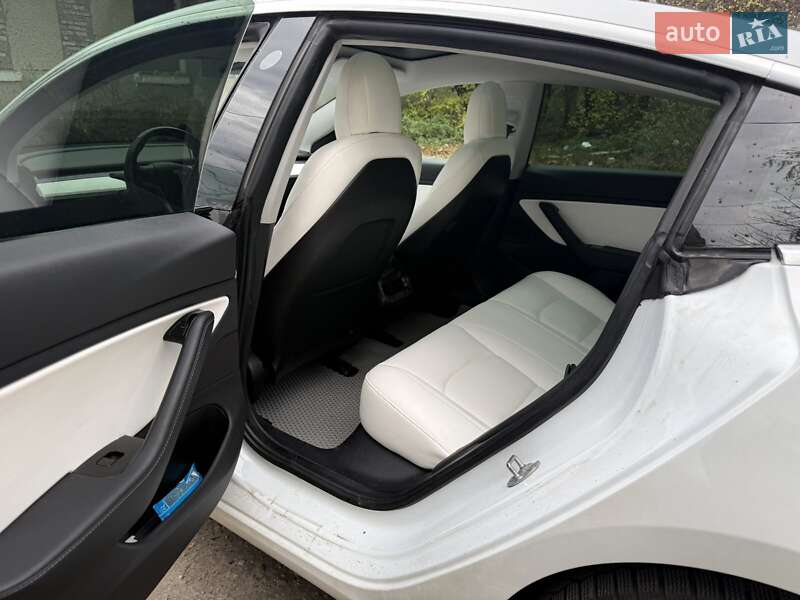 Седан Tesla Model 3 2019 в Львове фото 9 Седан Tesla Model 3 2019 в Львове