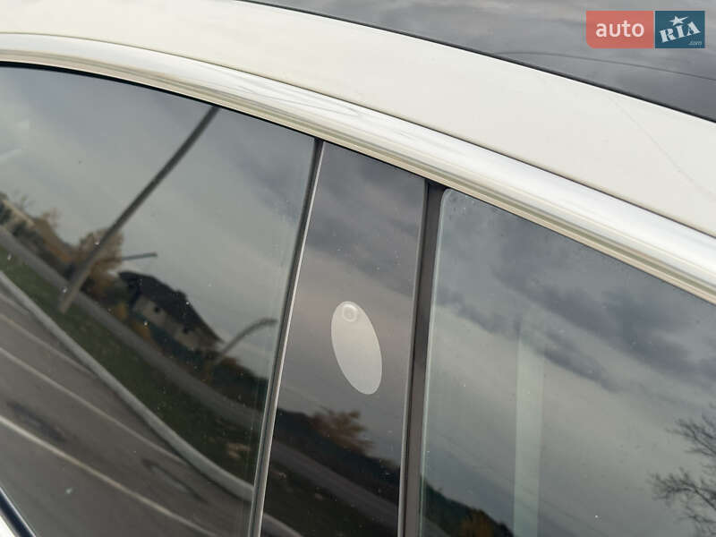 Седан Tesla Model 3 2019 в Луцке