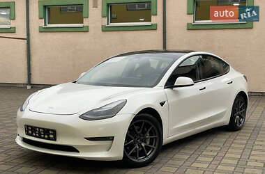 Седан Tesla Model 3 2021 в Стрые