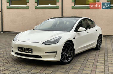 Седан Tesla Model 3 2021 в Стрые