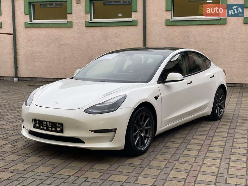 Седан Tesla Model 3 2021 в Стрию фото 12 Седан Tesla Model 3 2021 в Стрию