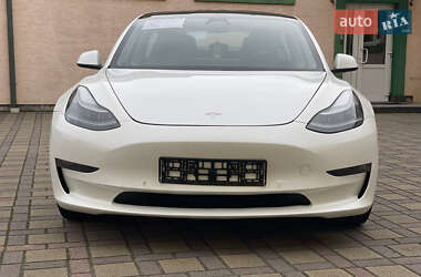 Седан Tesla Model 3 2021 в Стрые