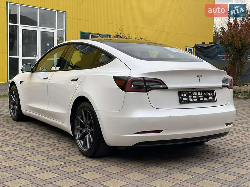Седан Tesla Model 3 2021 в Стрию фото 40 Седан Tesla Model 3 2021 в Стрию