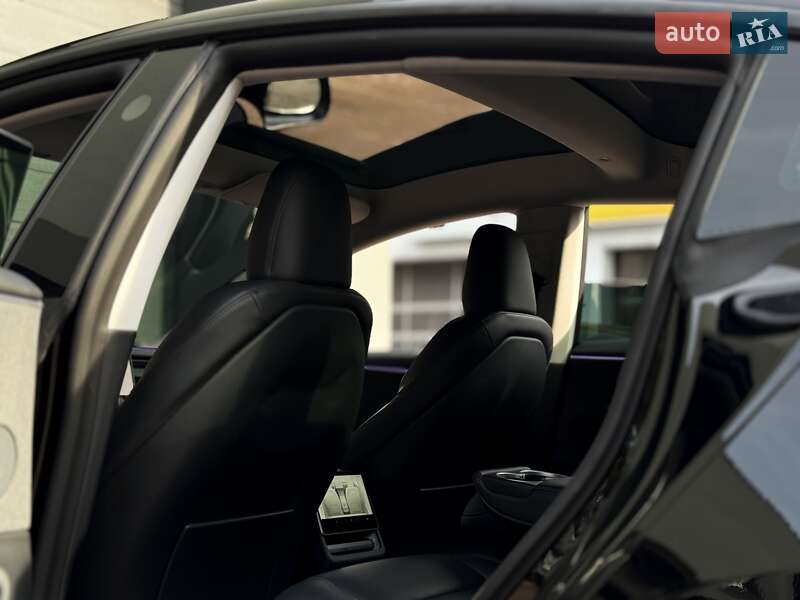 Седан Tesla Model 3 2024 в Києві фото 16 Седан Tesla Model 3 2024 в Києві