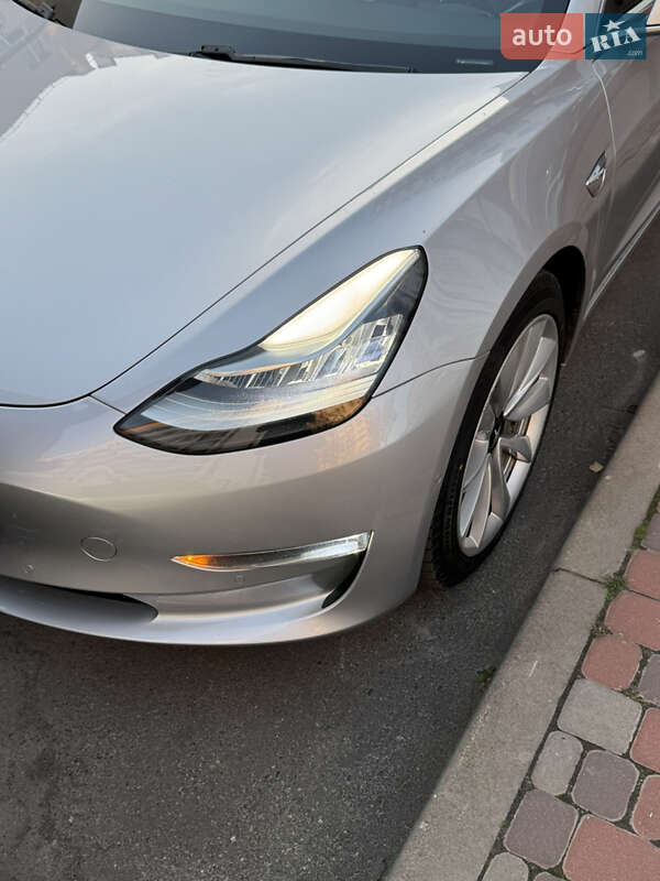 Седан Tesla Model 3 2018 в Києві фото 18 Седан Tesla Model 3 2018 в Києві