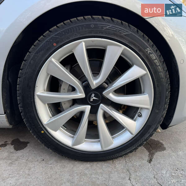 Седан Tesla Model 3 2018 в Києві фото 23 Седан Tesla Model 3 2018 в Києві