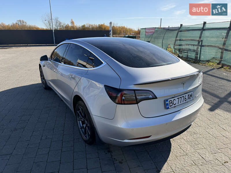 Седан Tesla Model 3 2018 в Львові фото 4 Седан Tesla Model 3 2018 в Львові