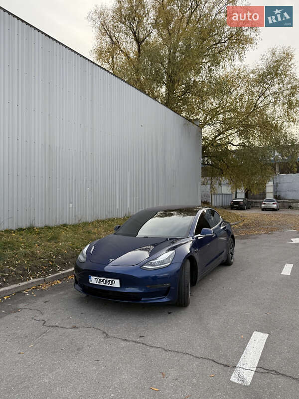 Седан Tesla Model 3 2018 в Полтаві