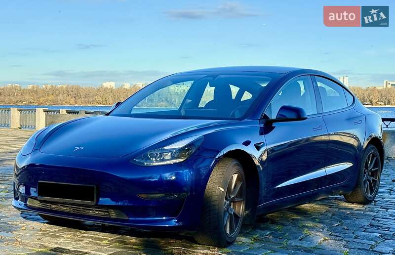 Седан Tesla Model 3 2023 в Киеве фото Седан Tesla Model 3 2023 в Киеве
