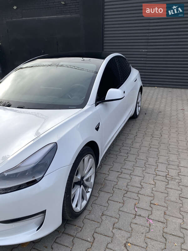 Седан Tesla Model 3 2020 в Львове фото 23 Седан Tesla Model 3 2020 в Львове