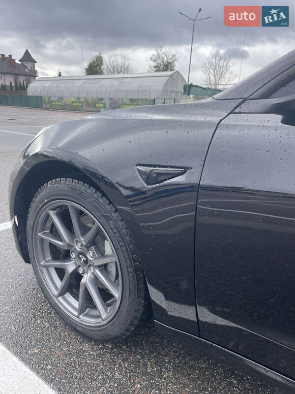 Седан Tesla Model 3 2023 в Львове фото 13 Седан Tesla Model 3 2023 в Львове