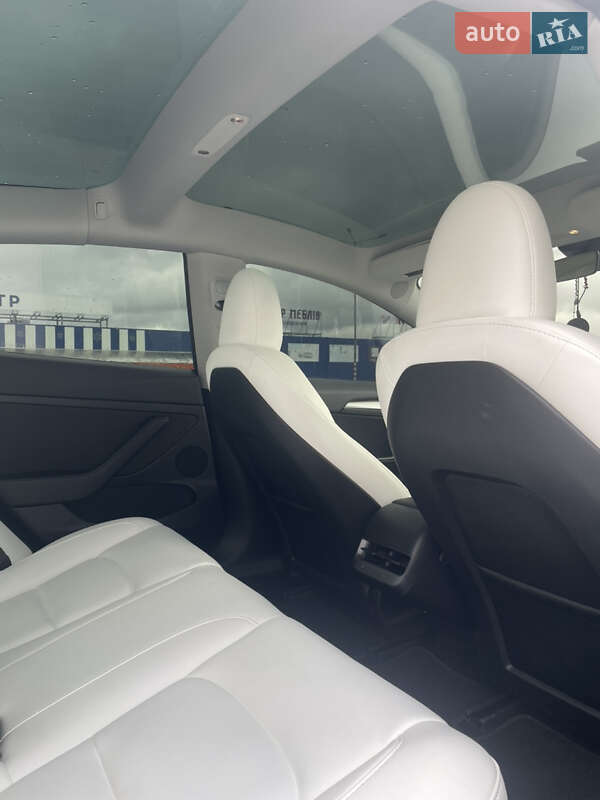 Седан Tesla Model 3 2023 в Львове фото 32 Седан Tesla Model 3 2023 в Львове