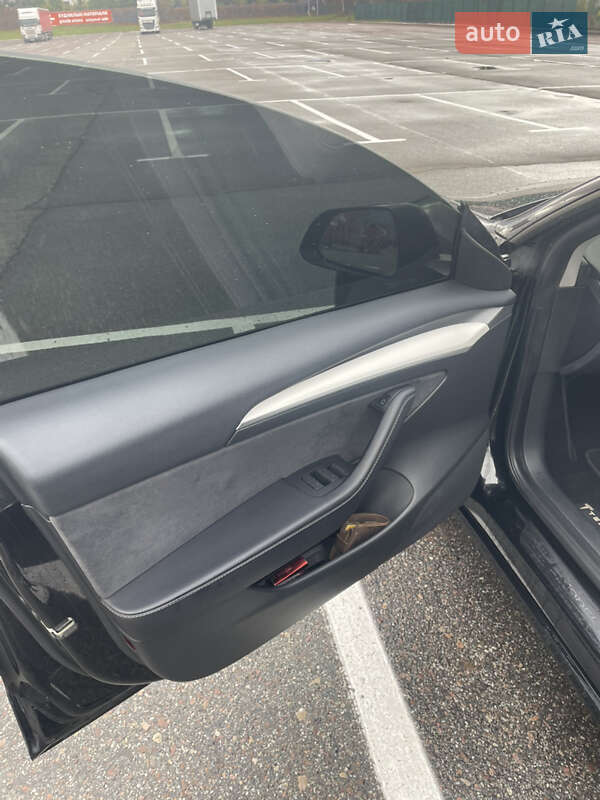 Седан Tesla Model 3 2023 в Львове фото 37 Седан Tesla Model 3 2023 в Львове
