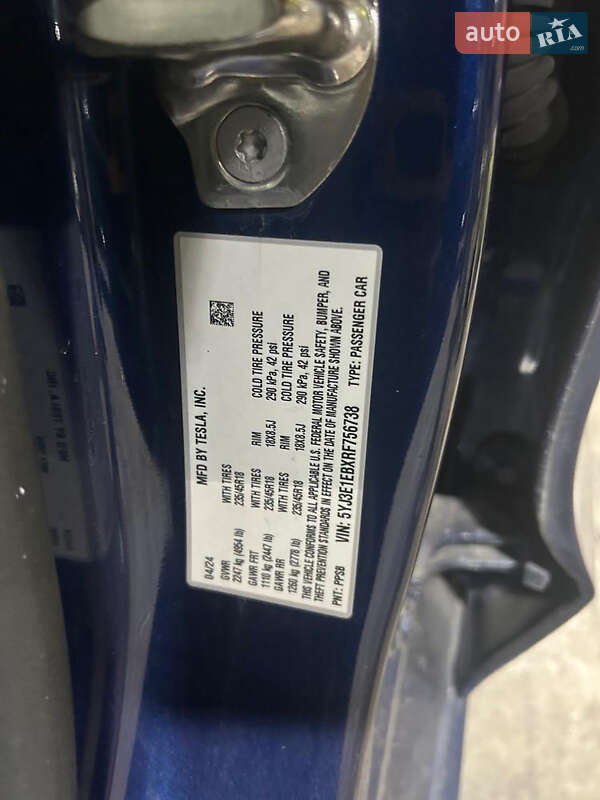 Седан Tesla Model 3 2024 в Ужгороді фото 12 Седан Tesla Model 3 2024 в Ужгороді