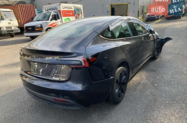 Седан Tesla Model 3 2024 в Киеве
