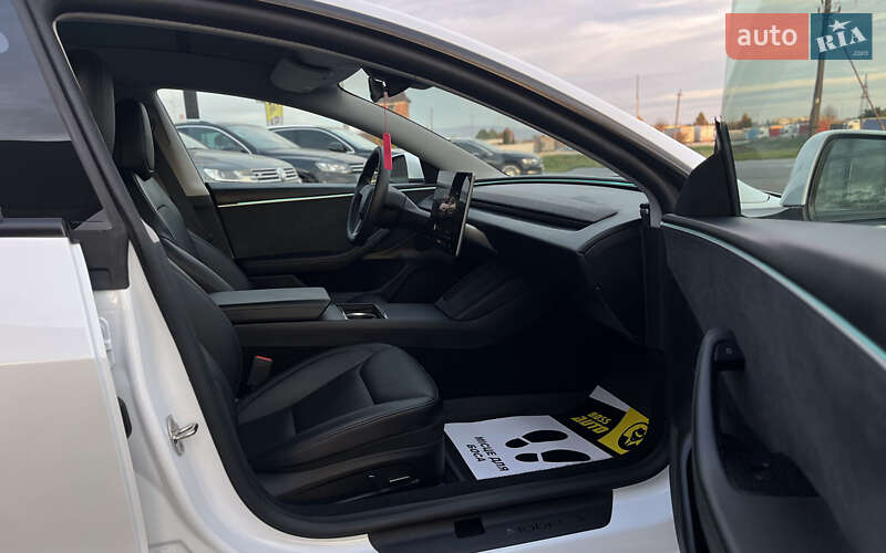 Седан Tesla Model 3 2024 в Мукачевому фото 22 Седан Tesla Model 3 2024 в Мукачевому
