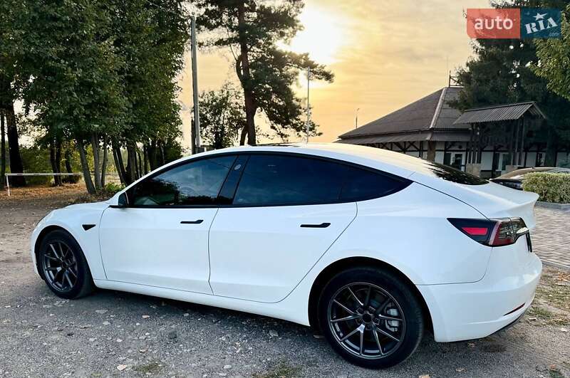 Седан Tesla Model 3 2022 в Черкасах фото 4 Седан Tesla Model 3 2022 в Черкасах