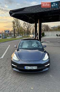 Седан Tesla Model 3 2020 в Харькове