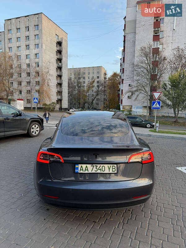 Седан Tesla Model 3 2020 в Харкові