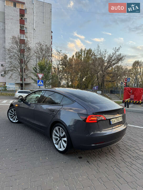 Седан Tesla Model 3 2020 в Харкові