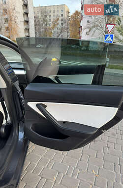 Седан Tesla Model 3 2020 в Харькове