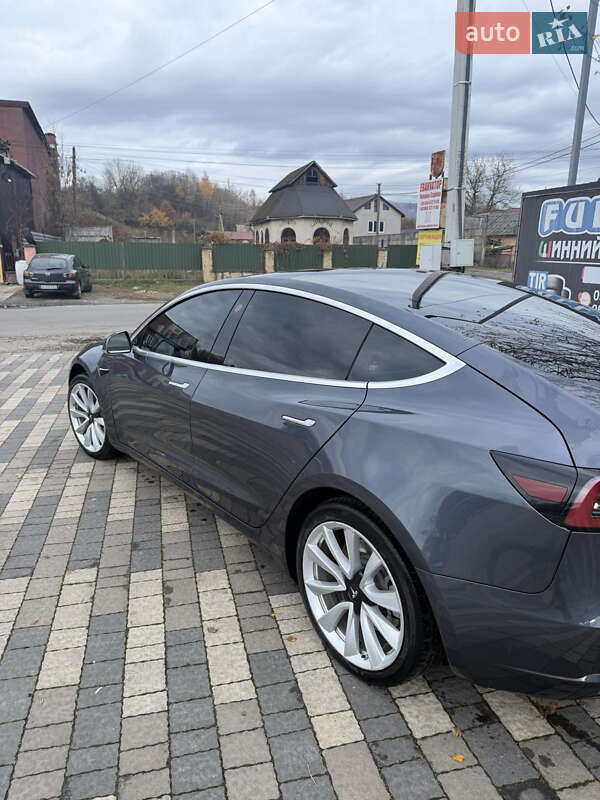 Седан Tesla Model 3 2019 в Сваляві фото 2 Седан Tesla Model 3 2019 в Сваляві