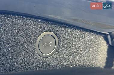 Седан Tesla Model 3 2024 в Днепре
