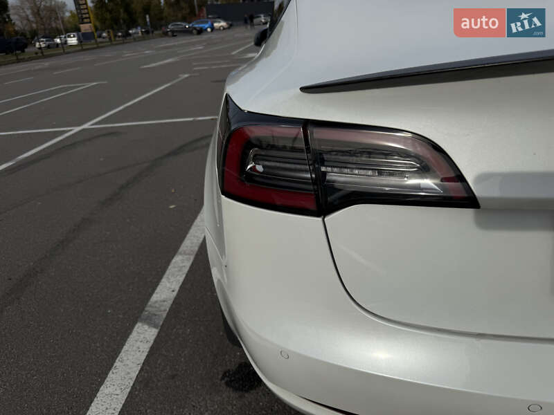 Седан Tesla Model 3 2020 в Киеве фото 19 Седан Tesla Model 3 2020 в Киеве