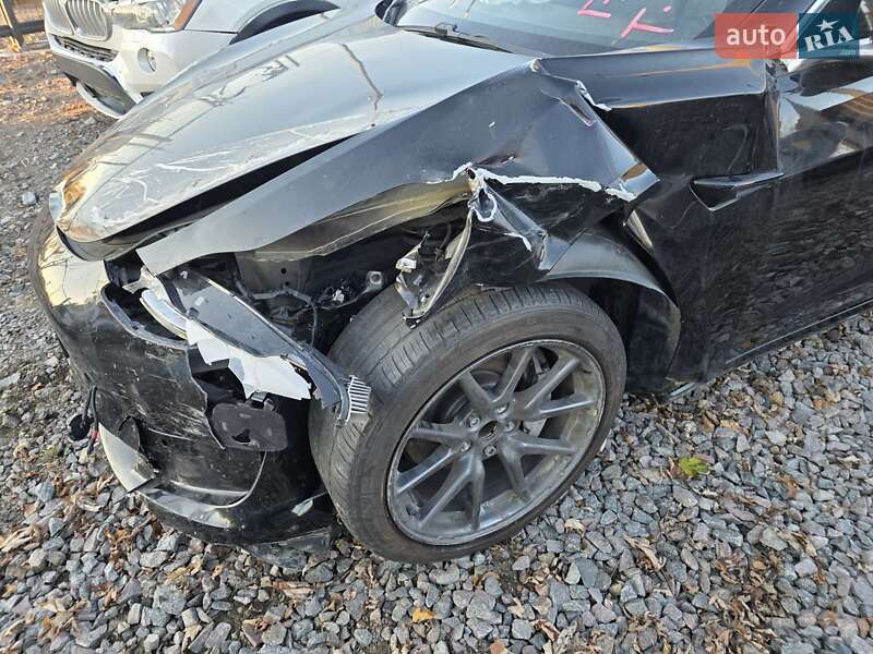 Седан Tesla Model 3 2018 в Львове фото 14 Седан Tesla Model 3 2018 в Львове