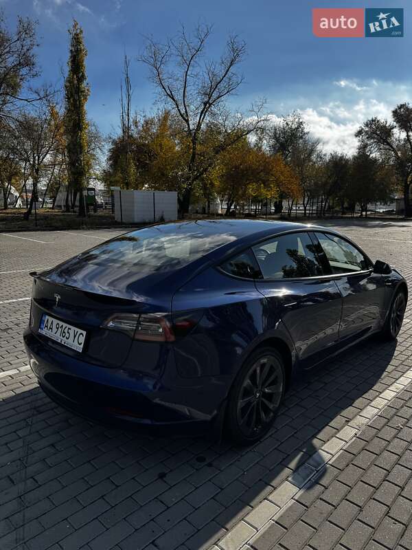 Седан Tesla Model 3 2022 в Запорожье