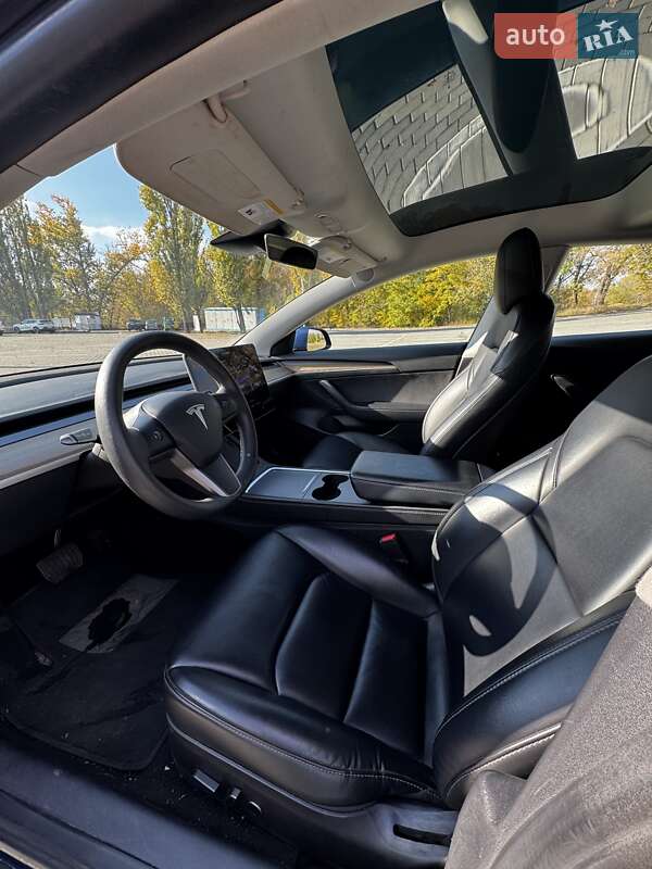 Седан Tesla Model 3 2022 в Запорожье