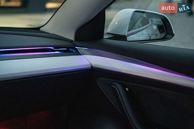 Седан Tesla Model 3 2023 в Чернівцях фото 29 Седан Tesla Model 3 2023 в Чернівцях